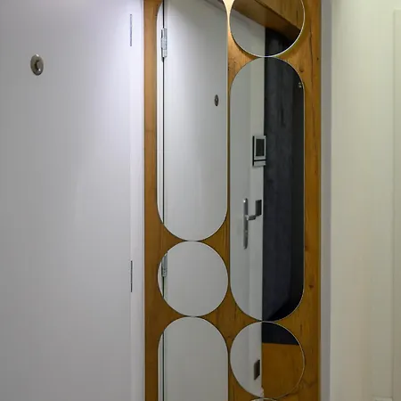Pillow House Karpatska 포프라트